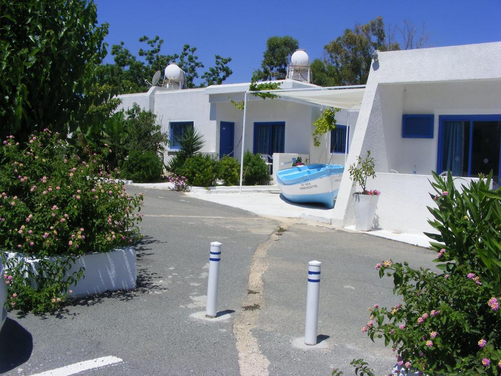 Flokkas Hotel Apartments Protaras Exterior photo